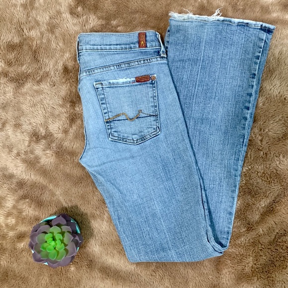 7 For All Mankind Denim - 7 For All Mankind Size 28 Women's flare Jeans